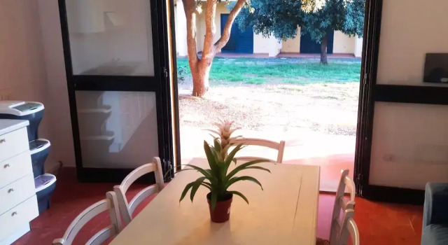 Бунгало Nuraghe Ruiu Campeggio Villaggio