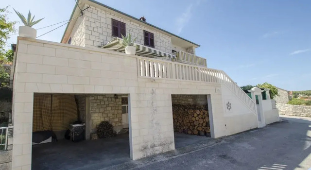 Apartments Nada, Rezerwuj Apartament Hotele w Split-Dalmatia County z parkingiem, Parking