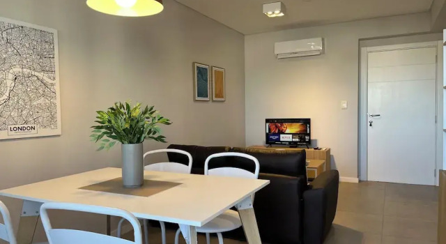 Апартаменты Standard c 1 комнатой с балконом и с видом на город Rent a Flat