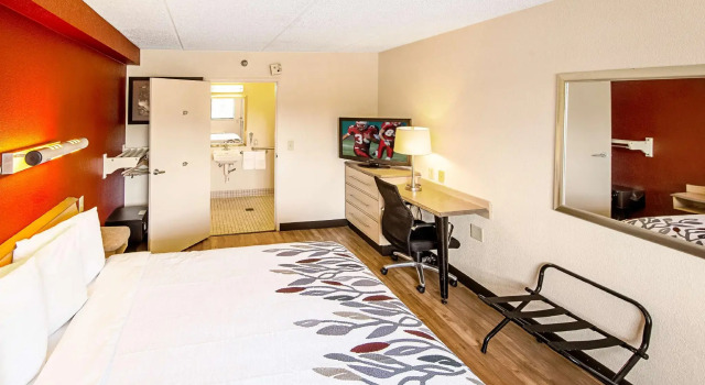 Двухместный номер Deluxe Red Roof Inn Rockford East - Casino District