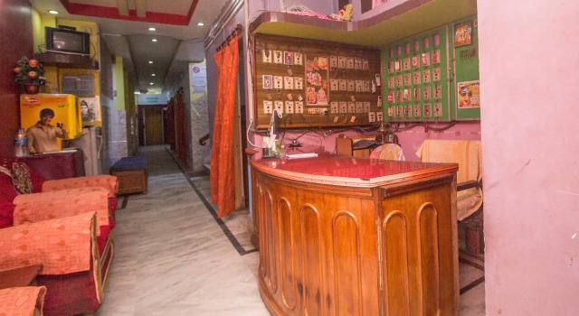OYO Flagship 61277 Kanchanjanga Tourist Lodge, Buchen Sie Hotel Alipurduar Westbengalen