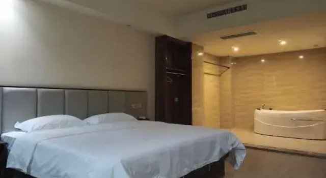 Люкс Zhuang Yuan Po Hotel - Nanning