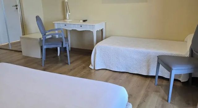 Трёхместный номер Standard с балконом Hôtel "Castellu"