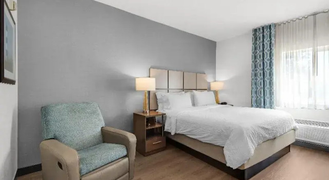 Студия Candlewood Suites Pensacola - University Area by IHG