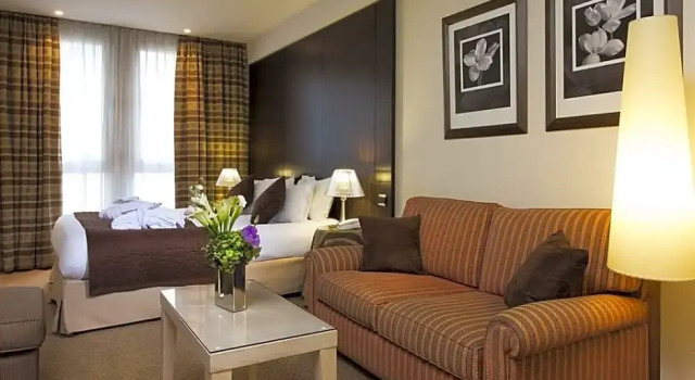 Полулюкс Hotel Le Pera