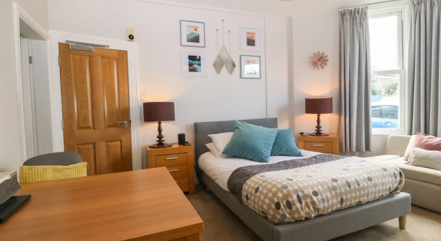 Коттедж Y Castell Apartment 1