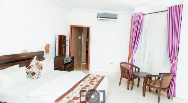 Deluxe Kahden hengen huone parvekkeella Cofkans Hotel