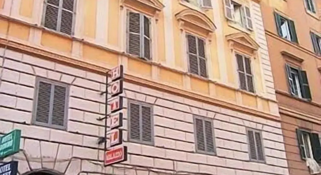 Domus Aurora