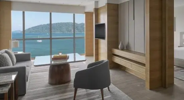 Двухместный люкс M Club Lounge Access Ocean с видом на море Kota Kinabalu Marriott Hotel