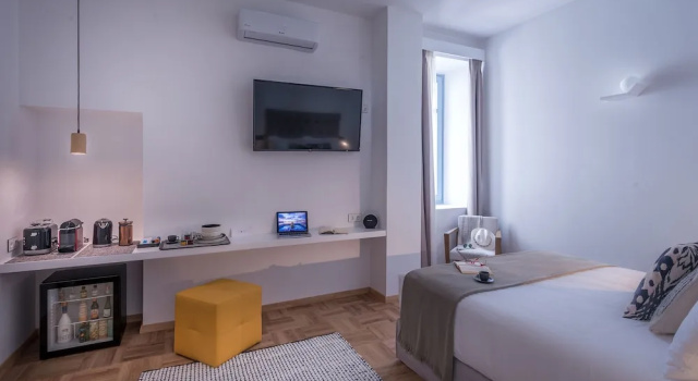 Номер Standard Shapes Luxury Suites