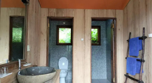 Семейный тент Sang Giri Mountain Tent Resort by Puri Signatures