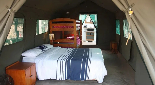Warthogs Safari Camp, Réserver Maison de vacances Cottages à Kariba, Cottage
