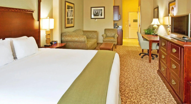 Holiday Inn Express & Suites Dallas NE - Allen by IHG
