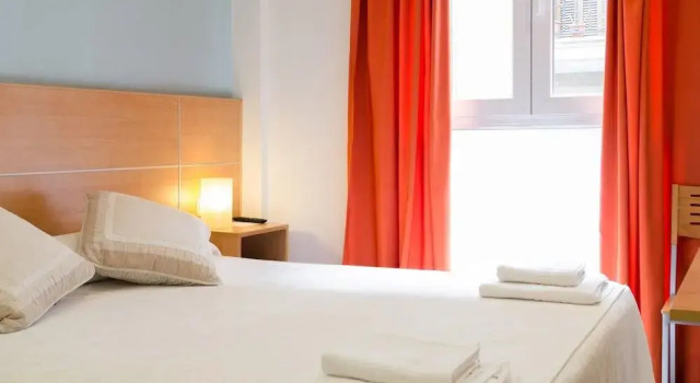 Ekia Pentsioa, Rezerwuj Hotel Hotele w Baskonia z parkingiem, Parking