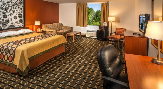 Super 8 by Wyndham Prestonsburg, 预订 酒店 Prestonsburg 肯塔基州