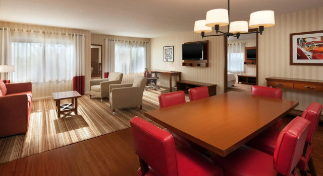 Люкс Four Points by Sheraton, Ontario-Rancho Cucamonga