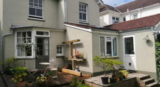 Коттедж Spacious 4 bed house in fabulous seaside town