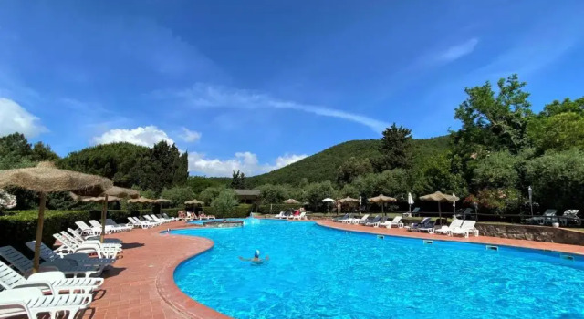 Locazione Turistica Farfalla, Book Hotel Riparbella 