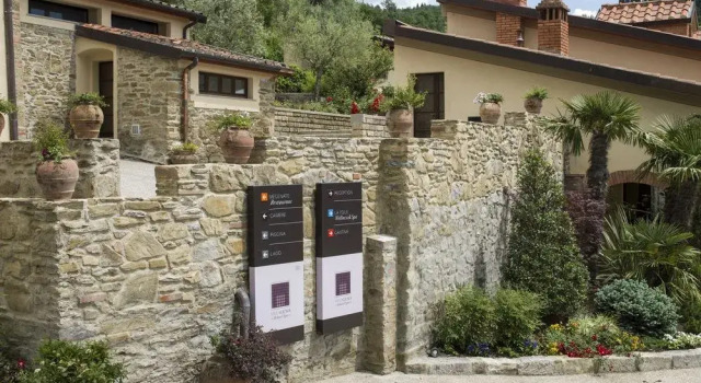 Villa Cilnia, Book Villa Hotels in Arezzo with a Pool, Swimming Pool