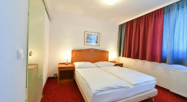 Двухместный номер Standard SKYHOTEL Merseburg