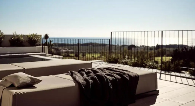 Вилла Alexandra SeaView Luxurious Villa, By ThinkVilla