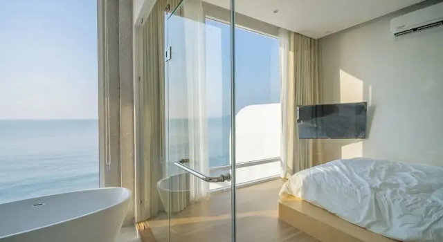 Aadhitiya Private Pool Villas, Забронировать Вилла Отели Тха Мая с парковкой, Парковка
