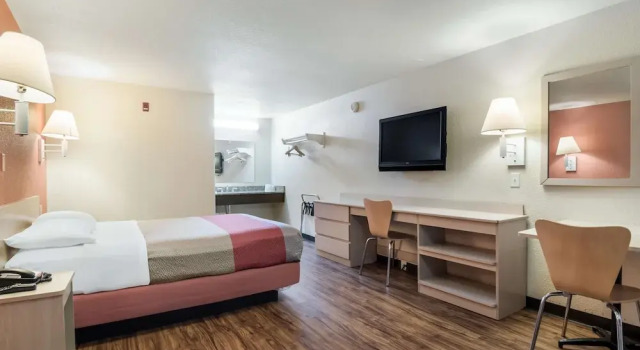 Двухместный номер Standard Motel 6 Newport News, VA