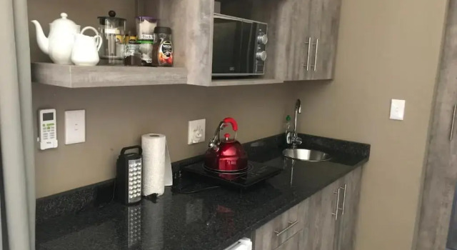 Трёхместный номер Standard A Little Guesthouse