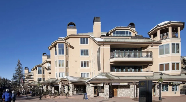 26 Avondale Lane. 3 Bedroom Condo by RedAwning
