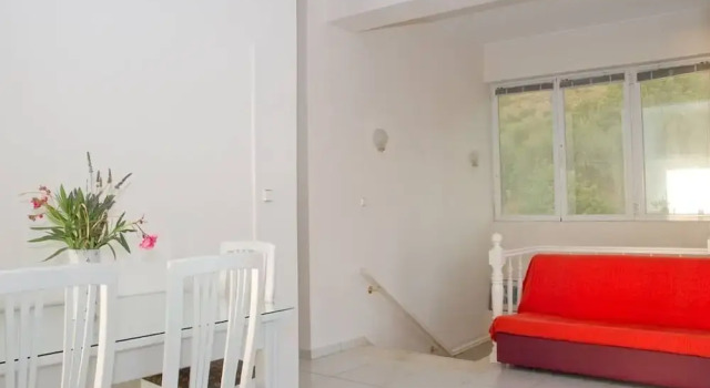 Stylish Flat/ Romantic Sunsets, 300m To The Beach