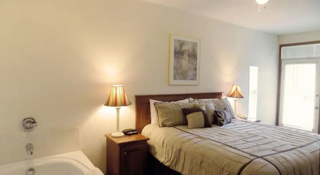 Scandinavian Lodge, Rezerwuj Apartamentowiec hotelowy Apart-hotele w Wisconsin, Apartamentowiec hotelowy