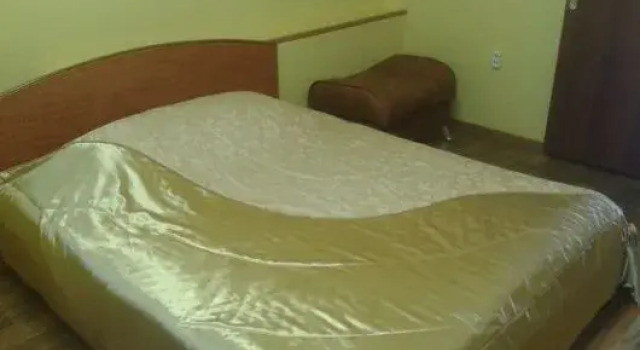 Russkiy tranzit, Buchen Sie Hotel Progress 
