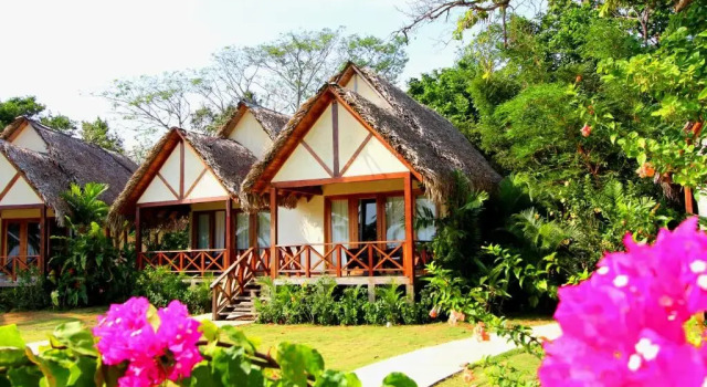 Полулюкс Playa Venao Hotel Resort
