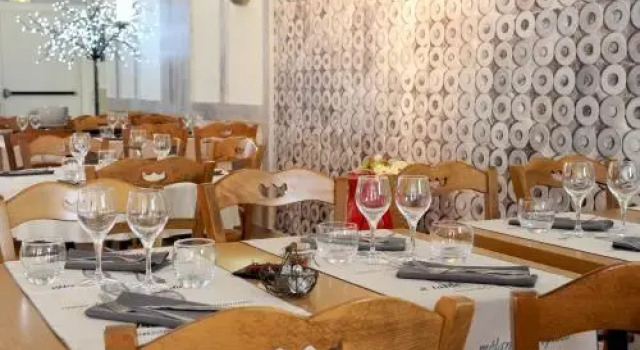 Hôtel Restaurant Le Trinquet, Réserver Hôtel Hôtels à Aquitaine avec parking, Parking