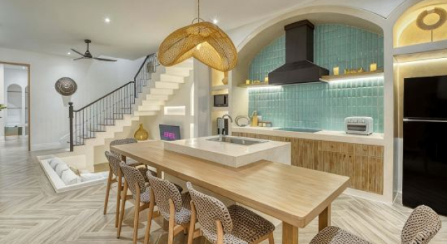 Blanche D: Colonial 3BR Villa w/ Pool in Berawa  - A Luxury Private Villa By Balinest Villas, Rezervovat Vila Chaty v Bali, Chalupa