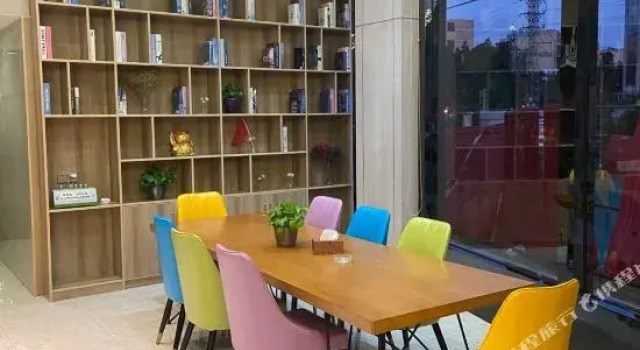 Yizhi Hotel