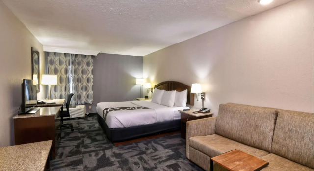 Номер Executive La Quinta by Wyndham Springfield South