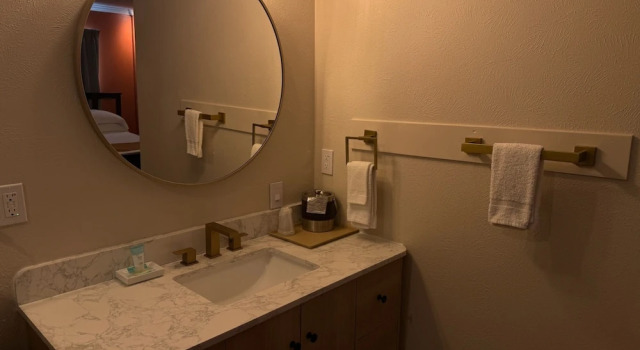 Deluxe Suite Boulder Twin Lakes Inn