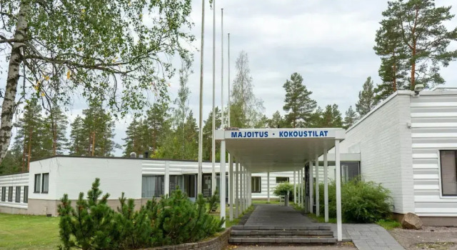 Hotelli Lepolampi, Book Hotel Hoteller i Uusimaa med parkering, Parkering