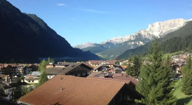 Апартаменты Appartamento Col Val di Fassa con giardino