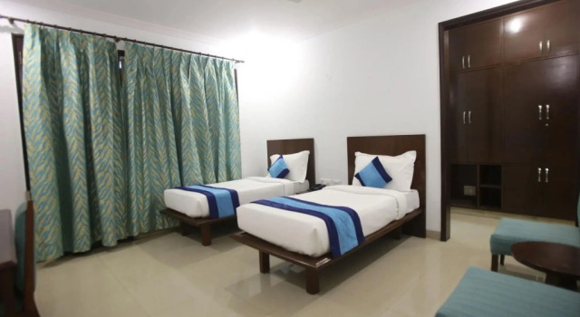 Mint Ambience Suites, Забронировать Отель Отели Гургаон с парковкой, рядом с Станция метро Guru Dronacharya, Парковка