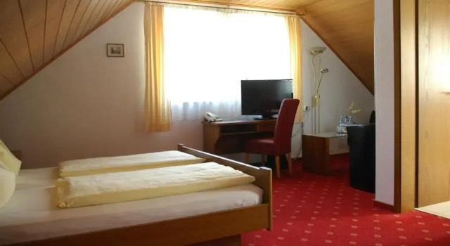 Номер Comfort Hotel-garni Zum Weinkrug