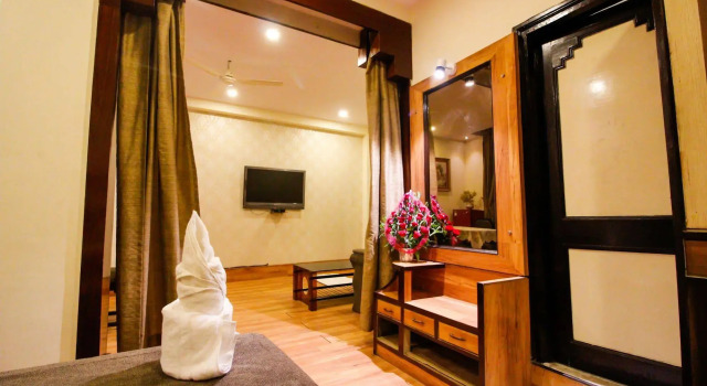 Hotel Rishi Regency, Забронировать Отель Отели штата Махараштры 3 звезды, 3*