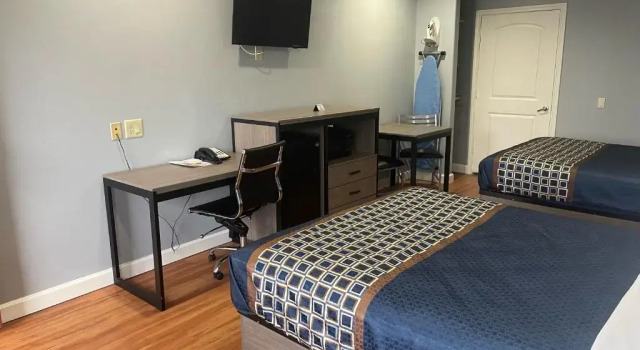 Четырёхместный номер Standard Palace Inn - Baytown I-10
