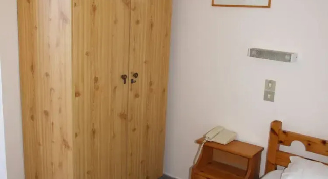 Одноместный номер Standard с балконом и с красивым видом из окна Frini Hotel
