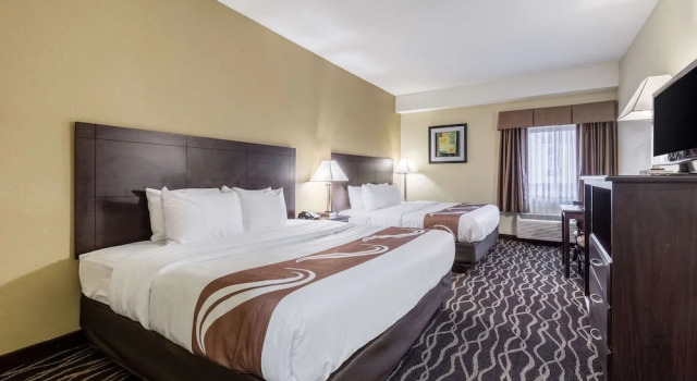 Четырёхместный номер Standard Quality Inn & Suites Southport