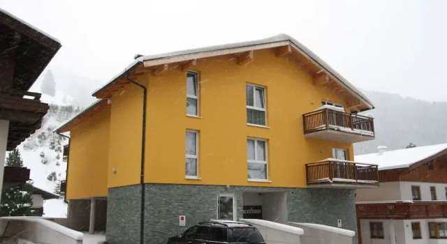 Modern Apartment In Salzburg With Balcony