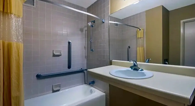 Номер Deluxe Hampton Inn By Hilton Clanton