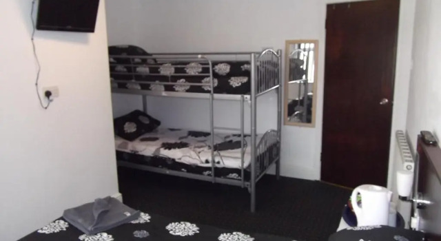 Семейный номер Standard The Woodfield Hotel , Indoor Heated swimming pool, Spacious lounge and Bar