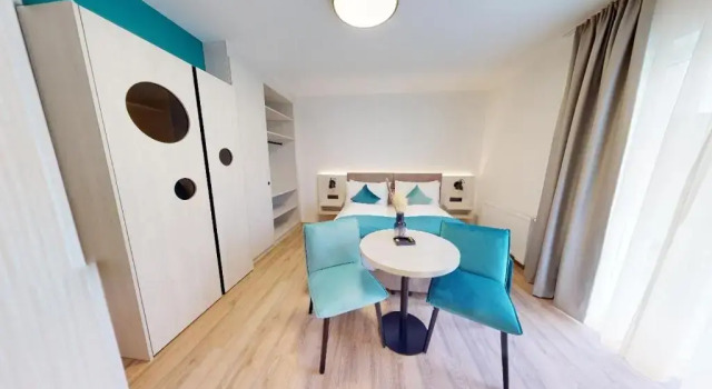 Двухместный номер Deluxe с балконом Hotel Villa Flora